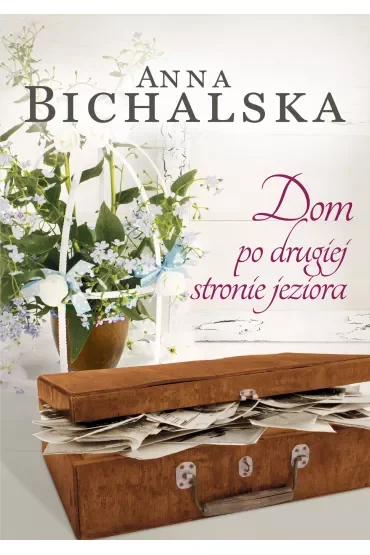Dom po drugiej stronie jeziora