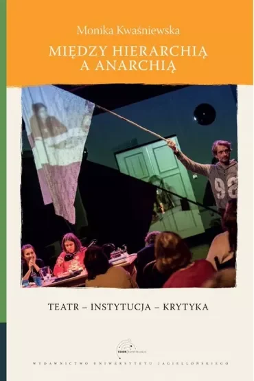 Między hierarchią a anarchią