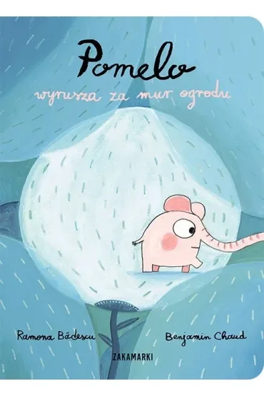 Pomelo wyrusza za mur ogrodu